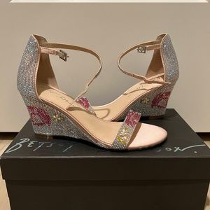 Betsey Johnson Wedges